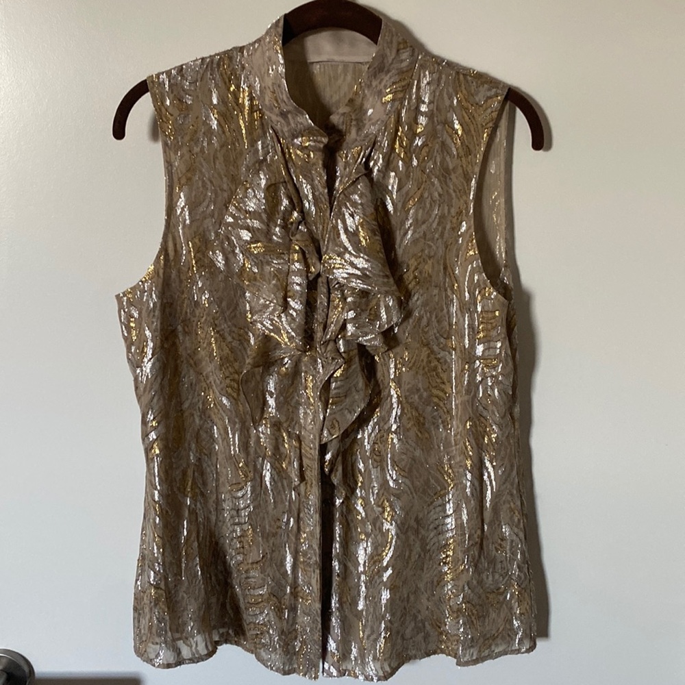 T Tahari sleeveless shirt